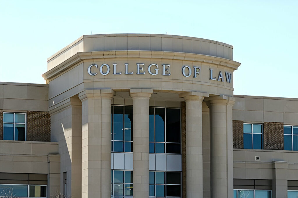 5 Easiest Law Schools to Get Into in Canada Based on GPA